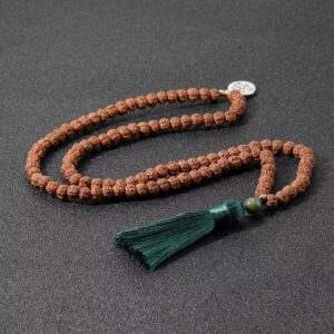 Japa mala rudraksha verde 108 cuentas